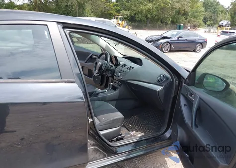 2013 Mazda Mazda3 I Touring из США, поврежденный, VIN JM1BL1V7XD1819447